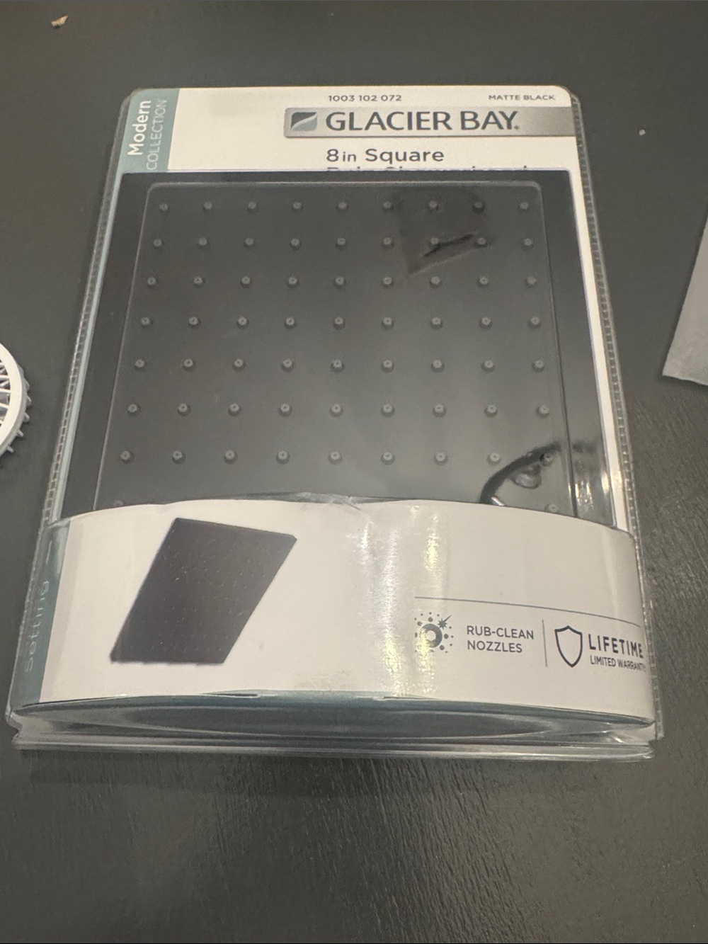 Matte Black 8 in Square Showerhead -
